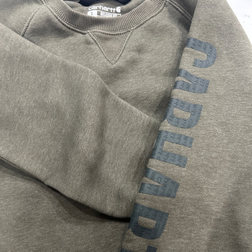 Carhartt Green Sweatshirt with fleece lining! Size small
